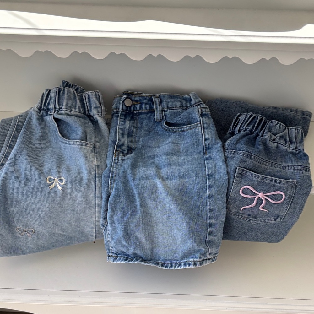 SHEIN Kids Light Blue Denim Bow-Detail Jeans Trio